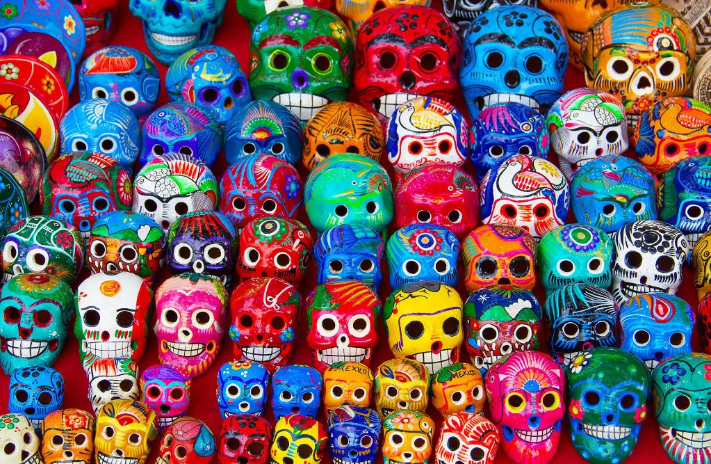 What are the elements of Mexican folk art