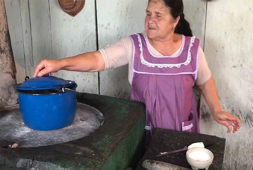 Who is the Mexican lady that cooks