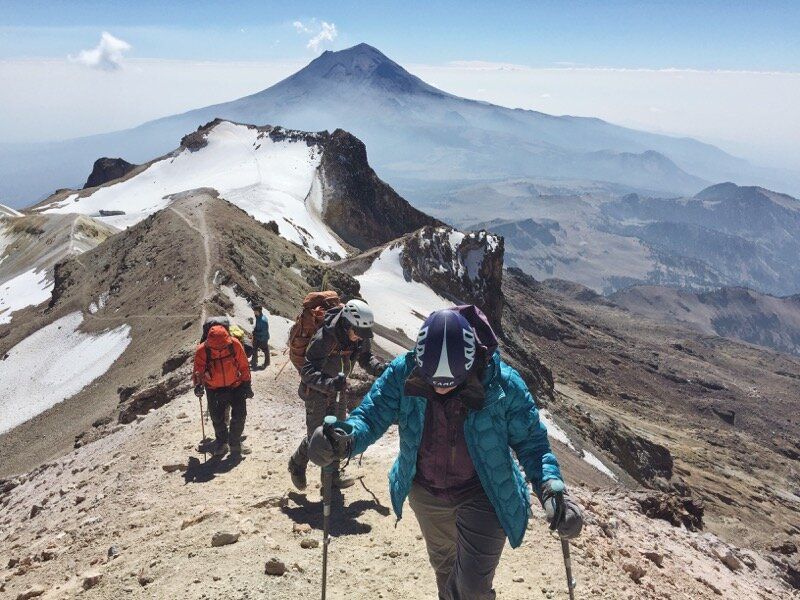 How long is the hike to Popocatépetl
