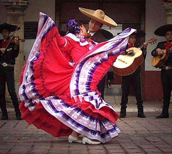 What is Mexico's traditional music and dance